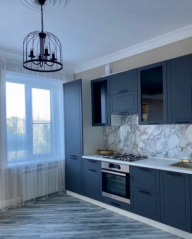 Уютный дом у моря в черте города