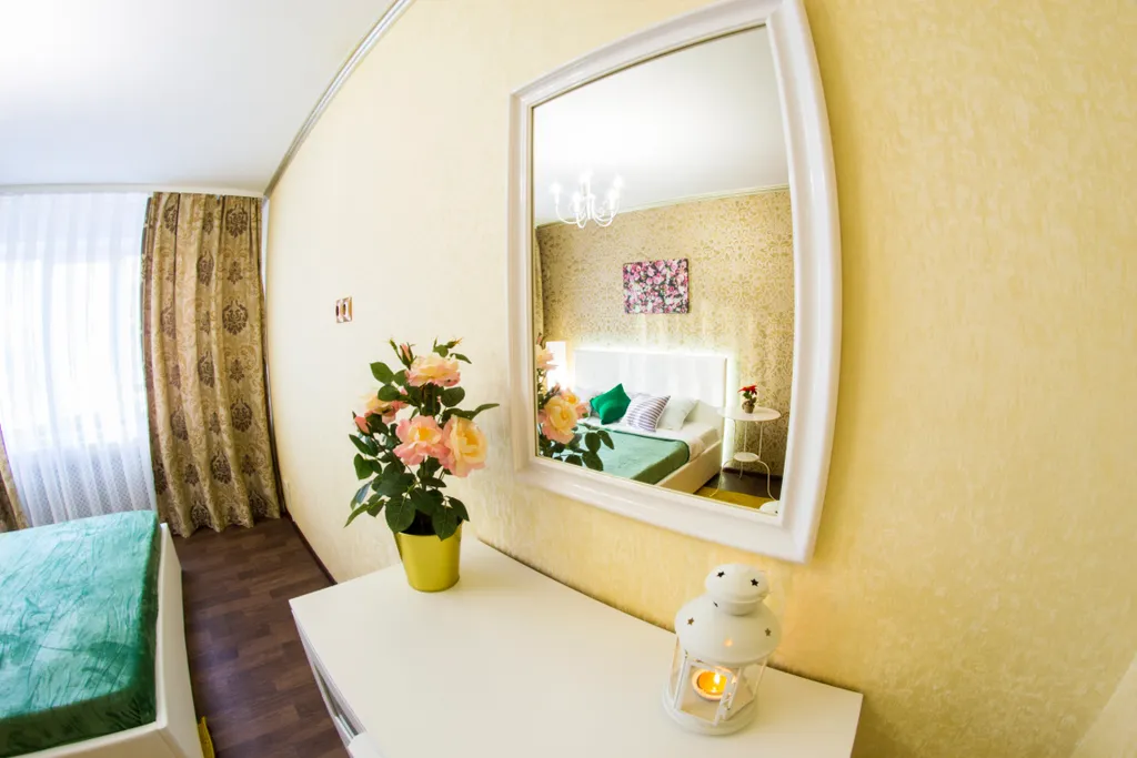 Квартира Уютная квартира с подсветкой рядом с парком — Омск