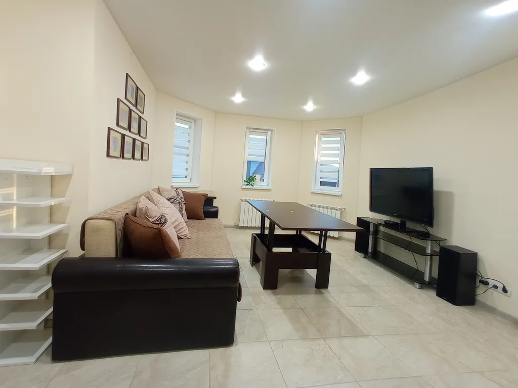 Коттедж Новый дом с сауной в пяти минутах от Сорочан — Капорки