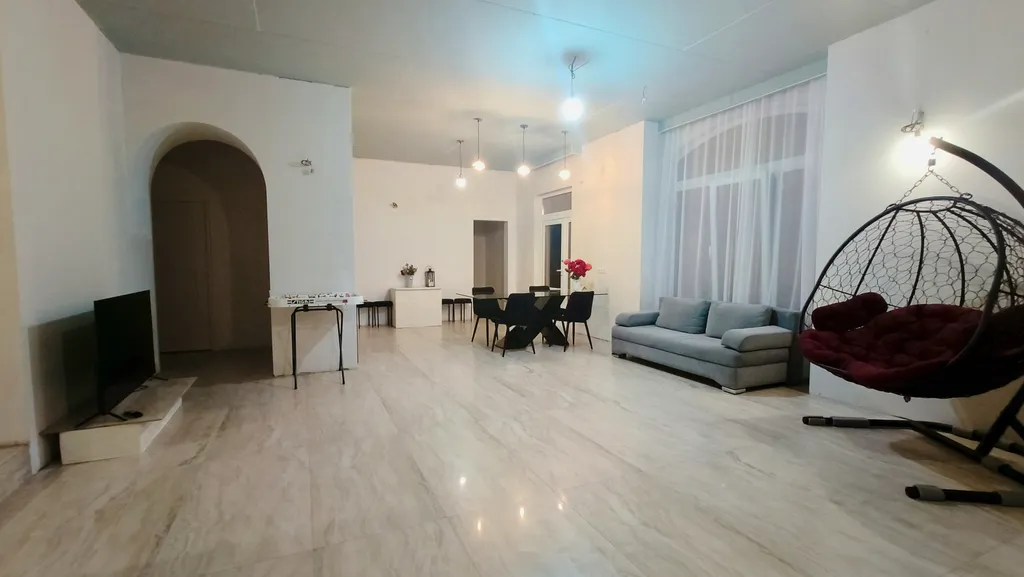 Дом с садом для большой компании