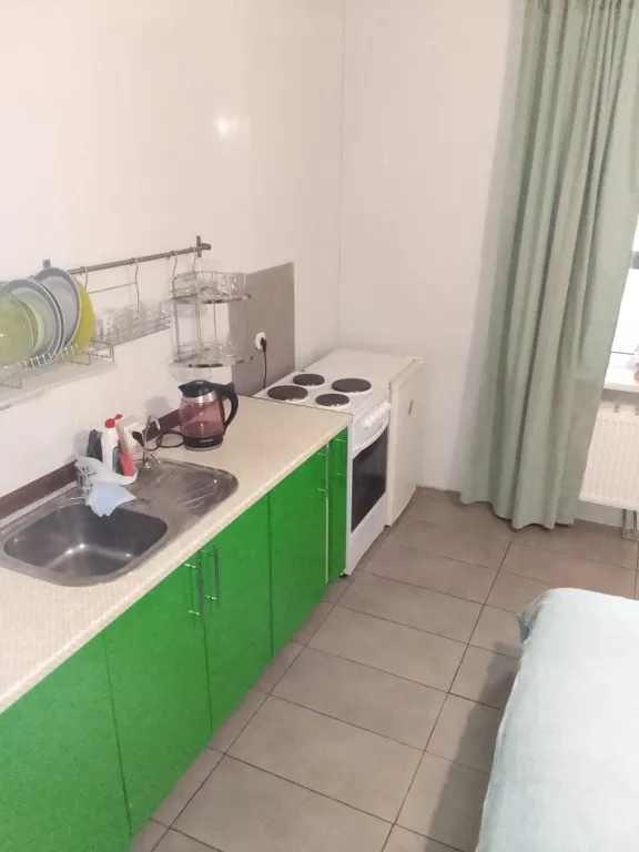 Студия в современном новом доме на проспекте Строителей