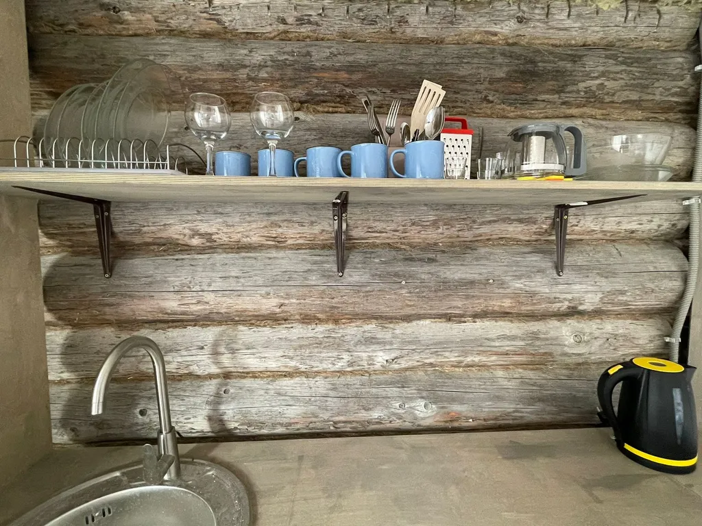 Коттедж Дом на берегу реки с камином и баней — Сясьстрой