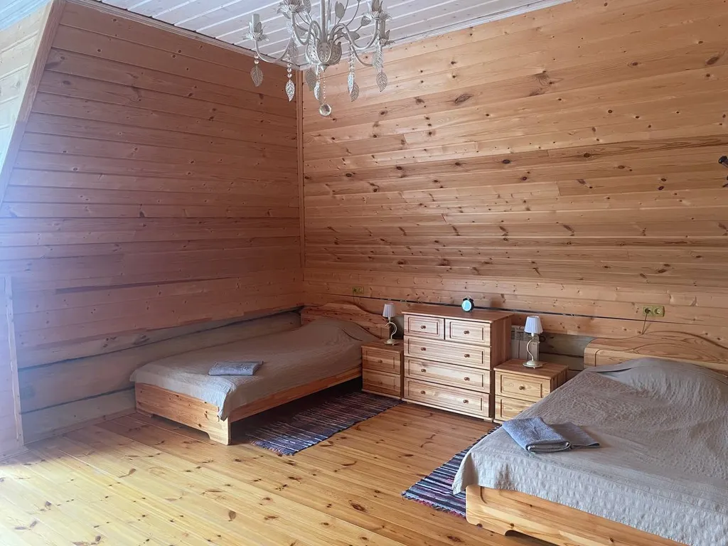 Дом из сибирского кедра с баней