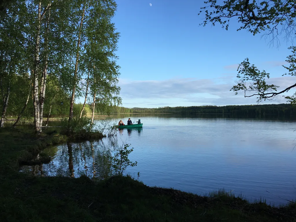 Дом на берегу озера