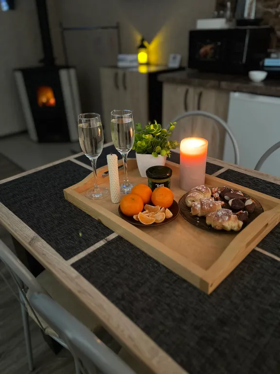 Коттедж 1-комнатный Дом — Деревянное