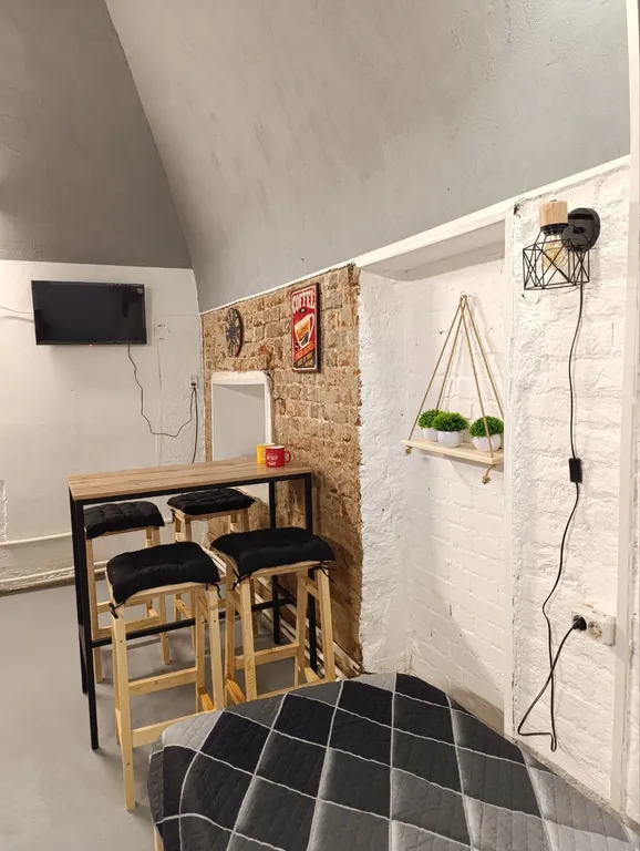 Квартира-студия в здании 19 столетия