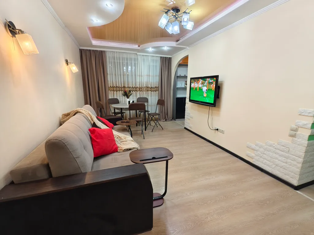 Уютная трёхкомнатная квартира в центре