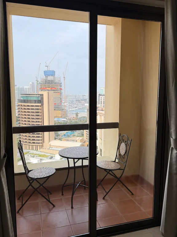 Студия с видом на море