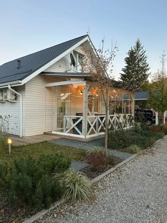 Уютный коттедж с баней, бассейном и купелью в 40 км от Краснодара — аренда посуточно в Северская