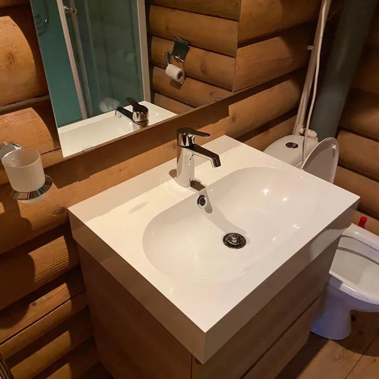 Дом из сруба с баней и бассейном