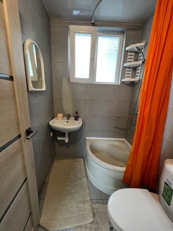 Двухкомнатная квартира в центре возле Массандровского пляжа