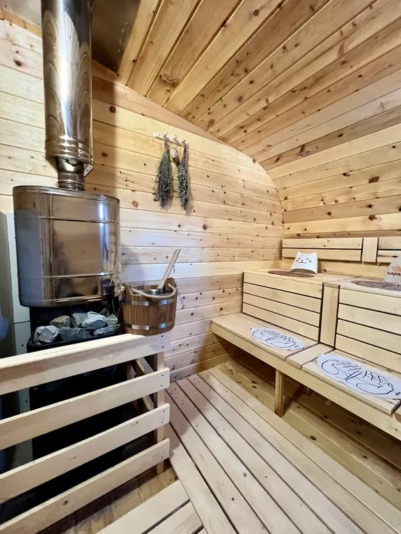 Глэмпинг у реки