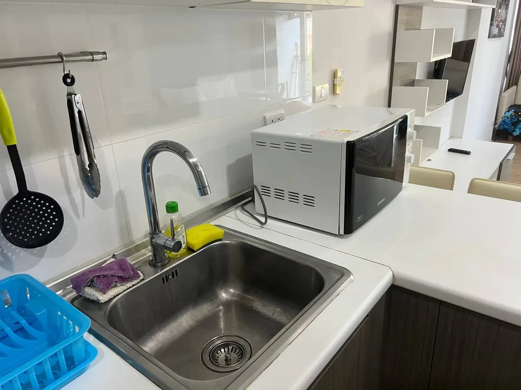 Ката, студия после ремонта с красивым видом на горы, 5 этаж