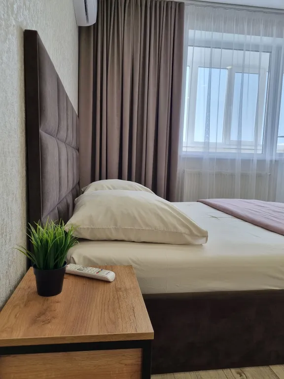 Светлая уютная студия в центре с видом на Энгельс, Саратов и Волгу