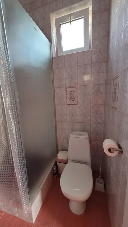 Уютный номер с видом на горы в гостевом дворе