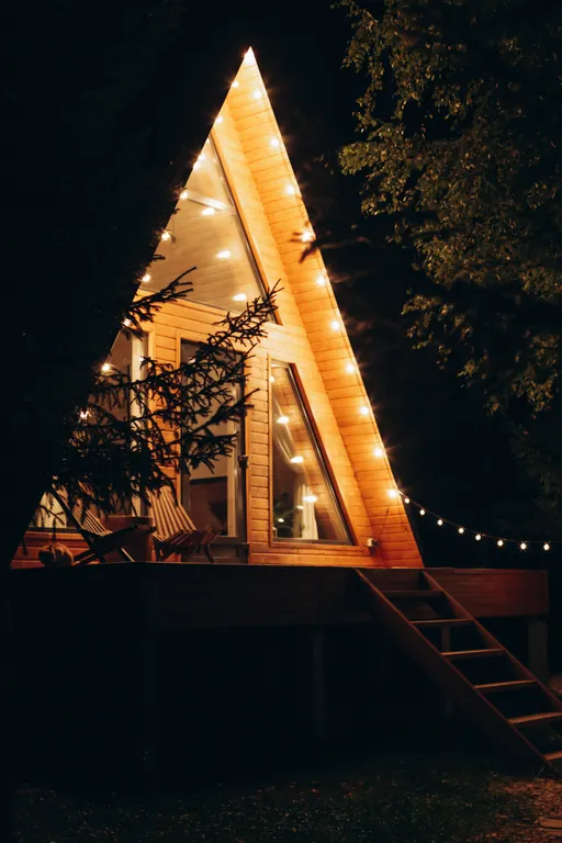 Стильный домик А-фрейм