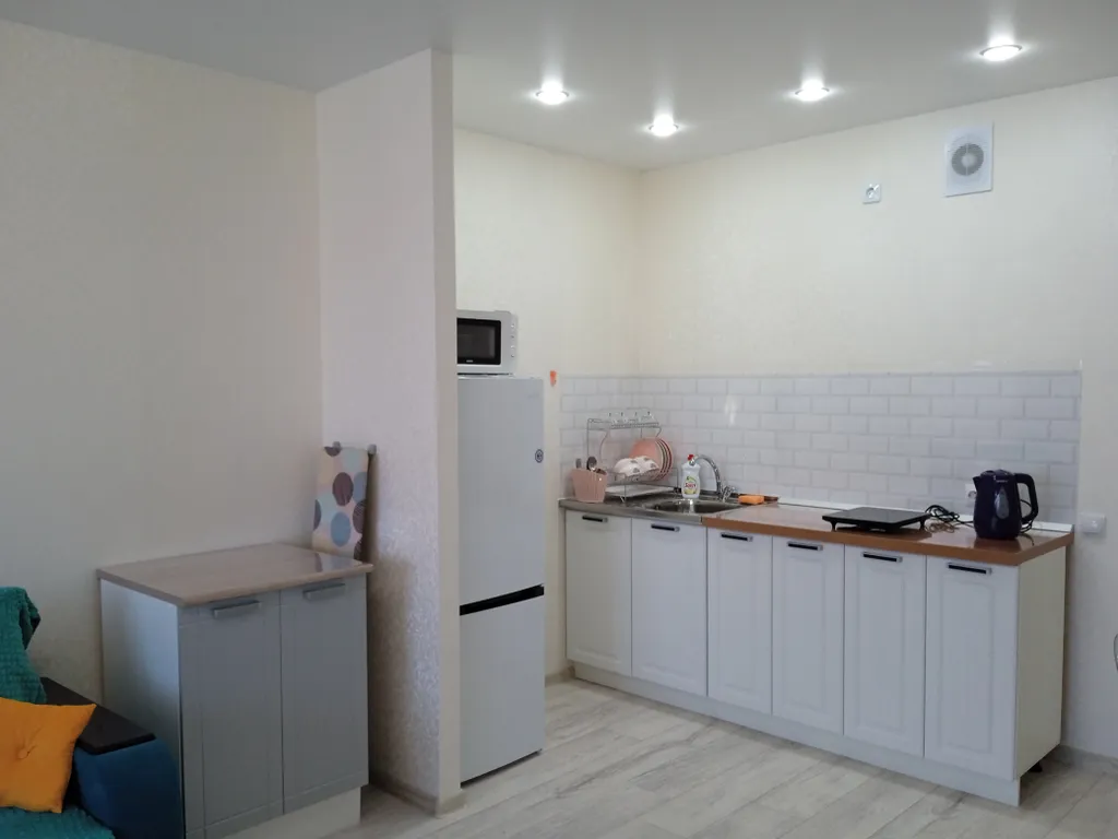 Просторная студия рядом с монастырем в новом доме