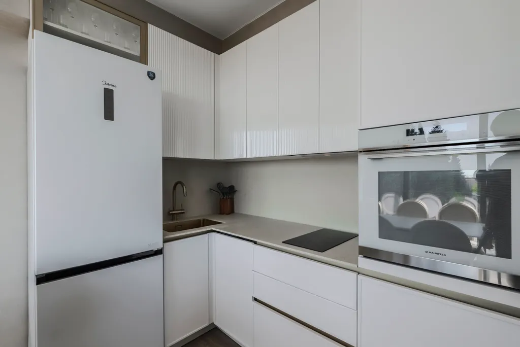 Двухэтажный апартамент с круглогодичным бассейном и залом