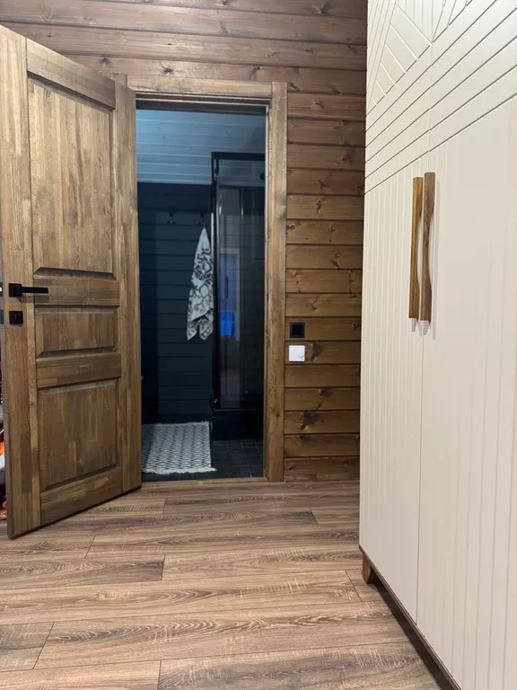 Коттедж Домик на поляне — Светлое