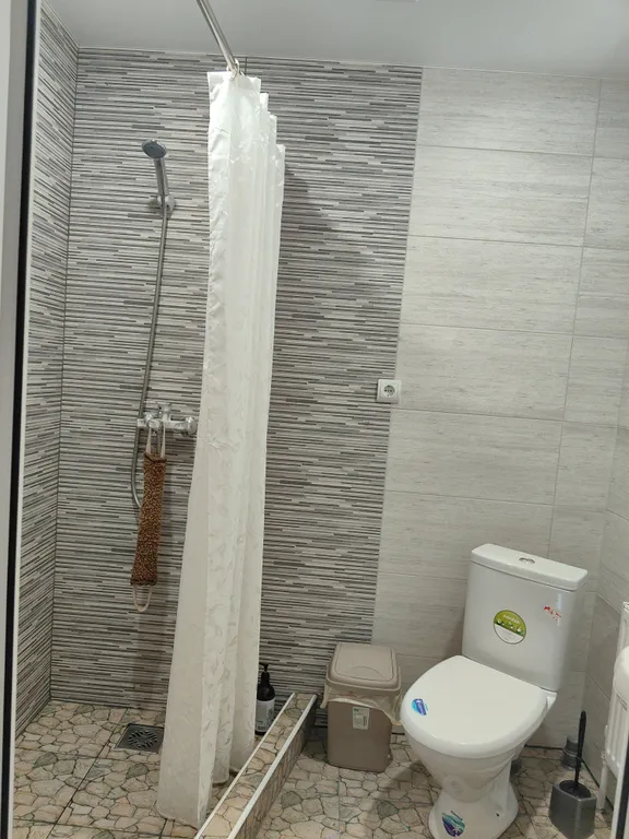 Уютный дом со всеми удобствами для большой компании у парка Теснины