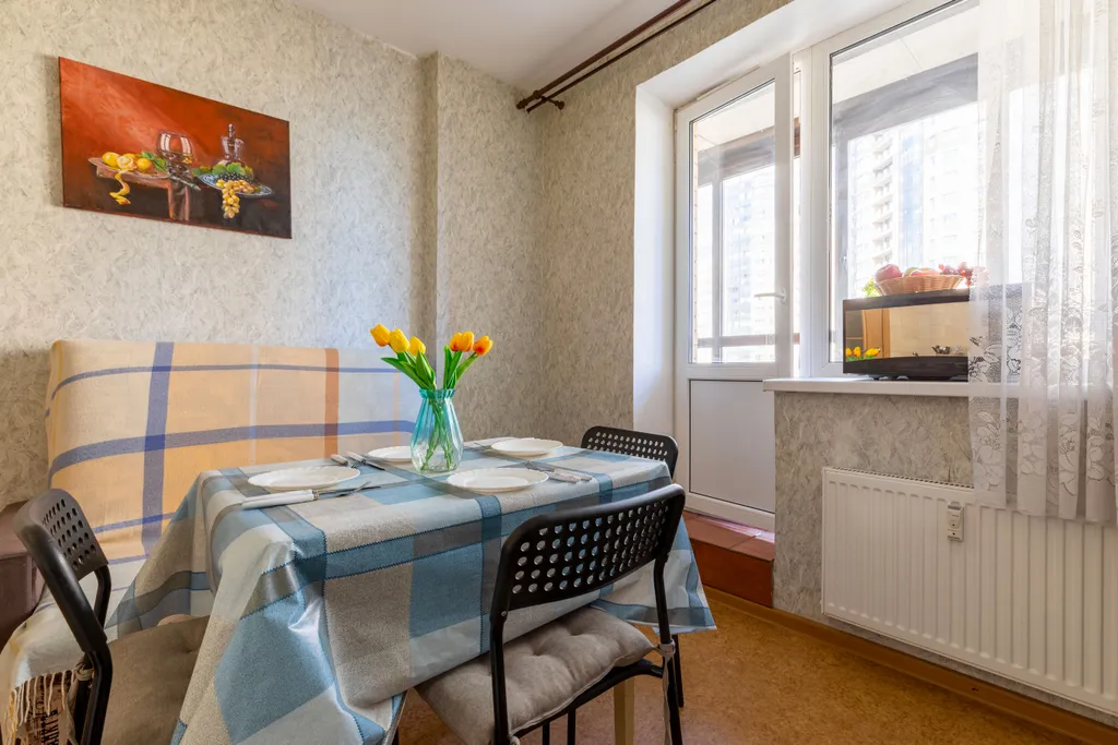 Евро трёхкомнатная квартира рядом с метро