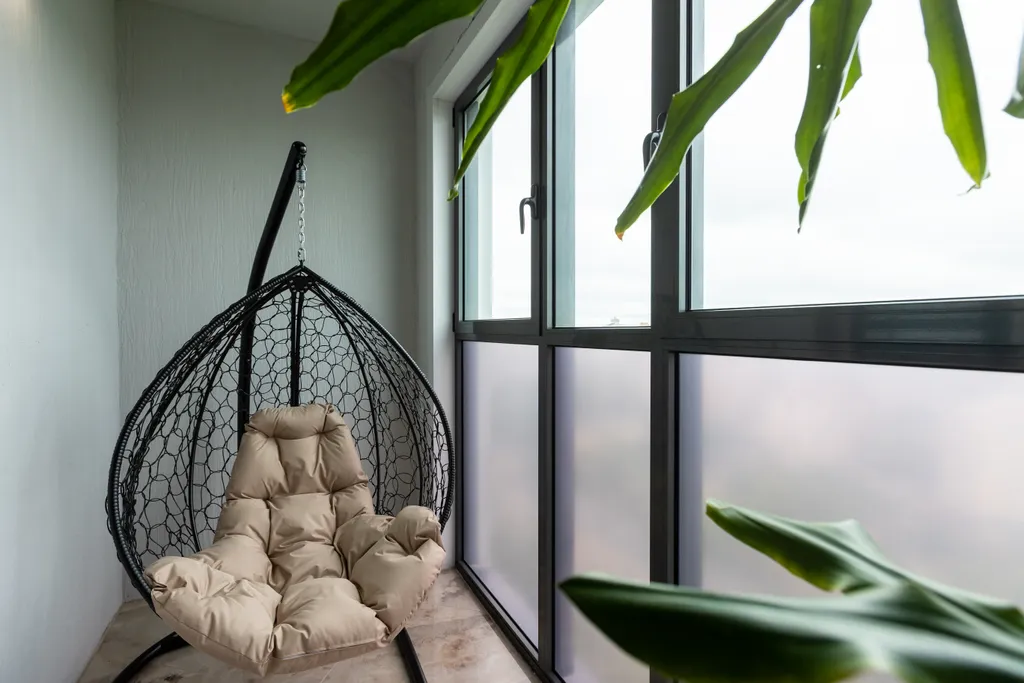 Двухкомнатная видовая квартира на Амурском бульваре