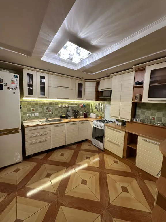 Сказочный домик в лесу, у моря