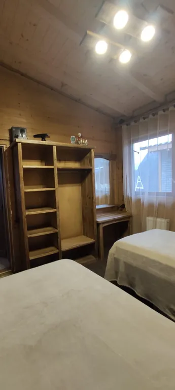 Дом с прекрасным видом на горы и верандой