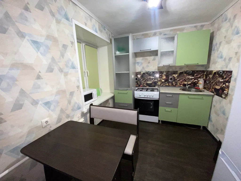 Уютная квартира на Красноярском рабочем — аренда посуточно в Красноярск