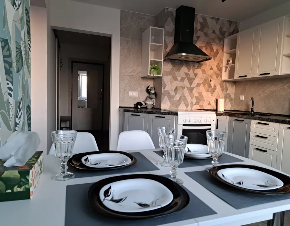 Светлая квартира с великолепным видом на бульвар