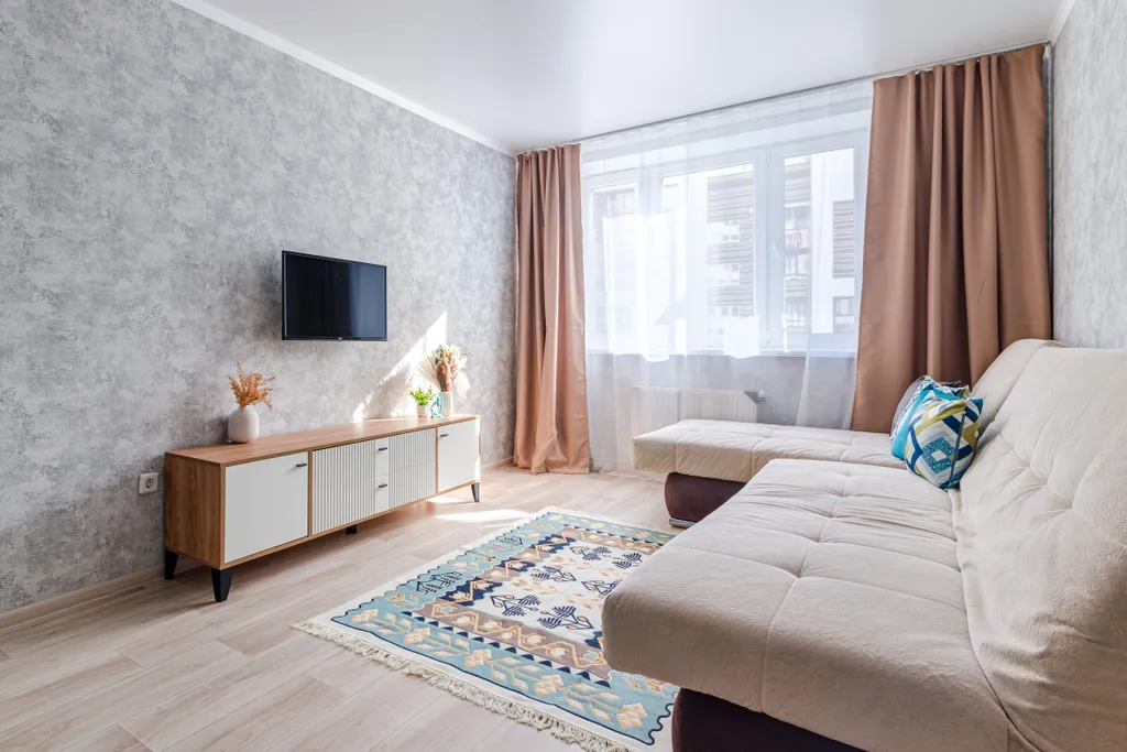 В центре в современном доме с гостиничным сервисом бесконтактно