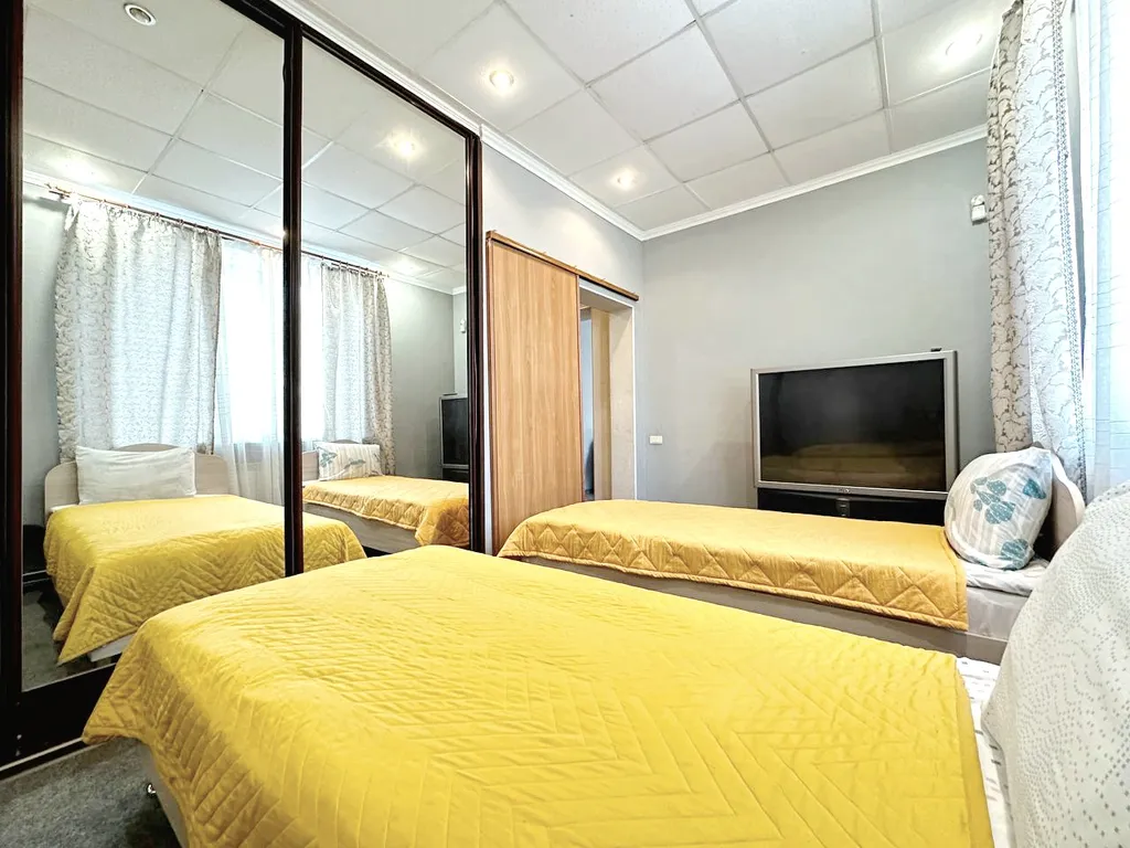 4-комнатная квартира в центре рядом с набережной