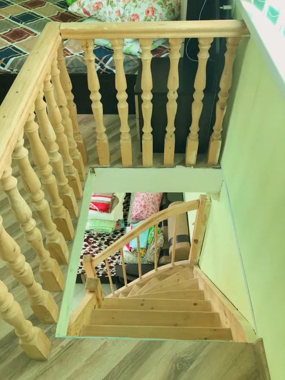 Домик у моря с балконом