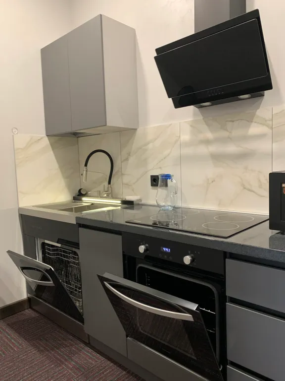 Семейный апартамент у озера на горнолыжном курорте Солнечная Долина