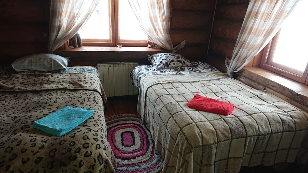 Дом в лесу у озера со всеми удобствами