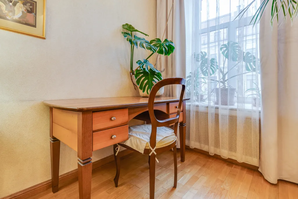 Квартира Квартира с видом на сквер им. Пушкина — Санкт-Петербург