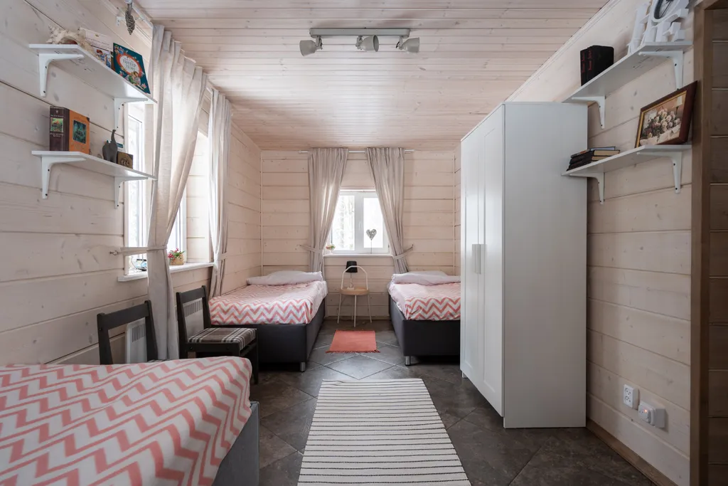 Коттедж Пятиместный коттедж в сосновом лесу — Лебяжье