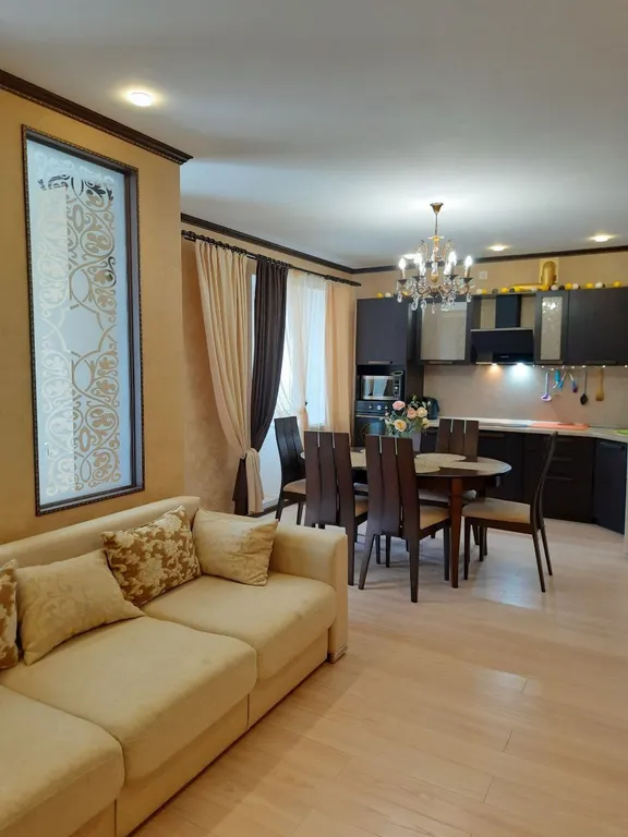 Уютная квартира в центре города — аренда посуточно в Сургут