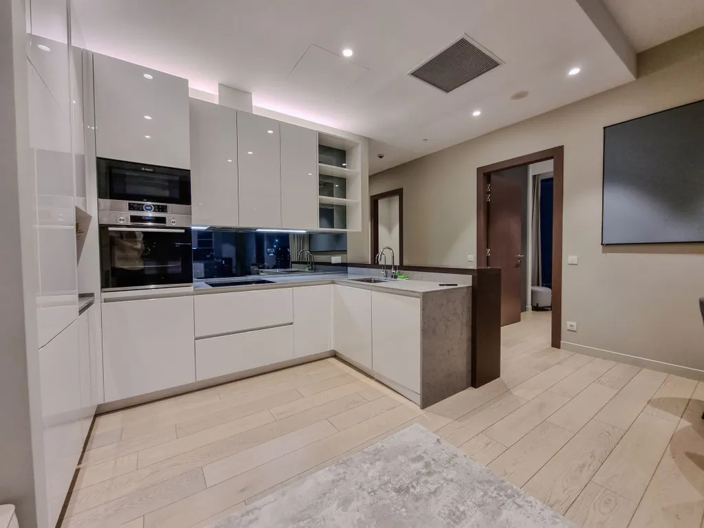 Угловой апартамент в Москва сити