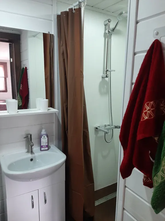 Коттедж Уютный гостевой домик в пригороде Петрозаводска — Чална