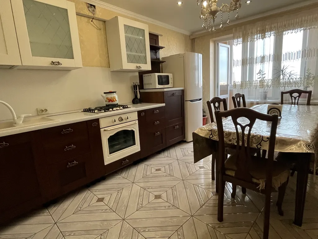 Квартира 3-комнатная Квартира — Владикавказ