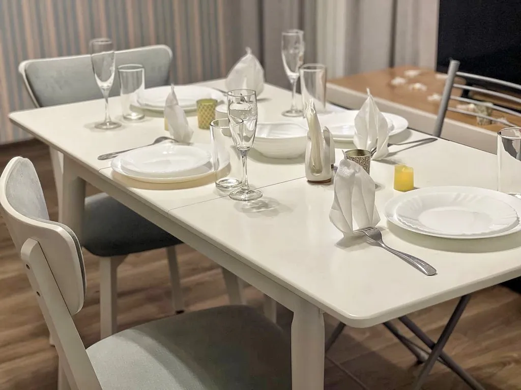 Двухэтажный дом поблизости с парком Галицкого