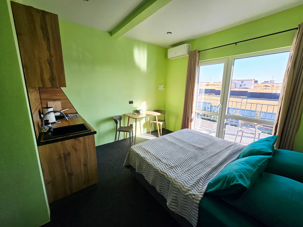 Двухкомнатный номер с видом на море