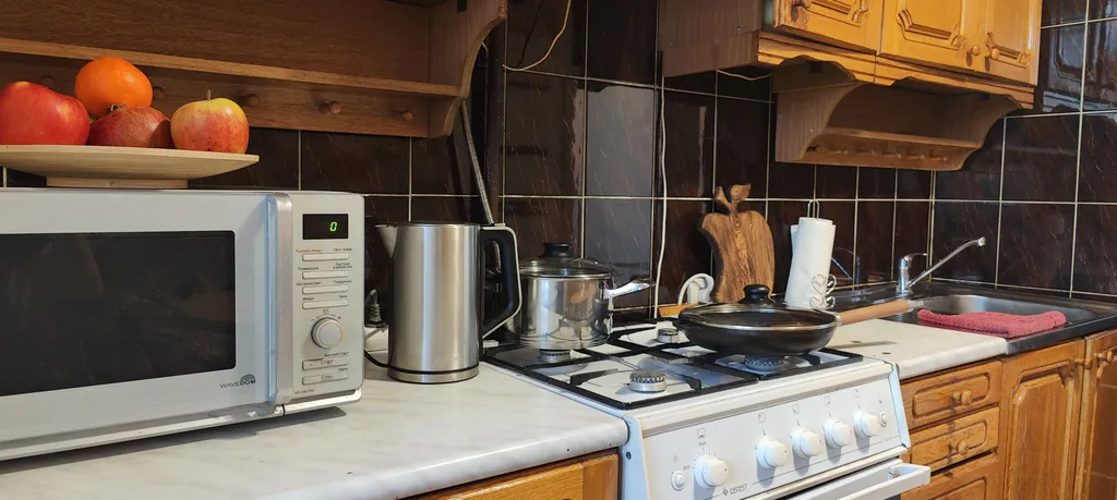 3-комнатная возле ТЦ Корона