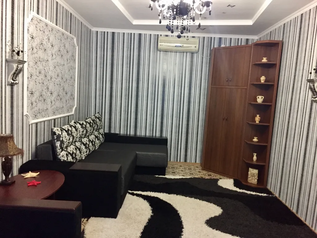 Уютный дворик у моря