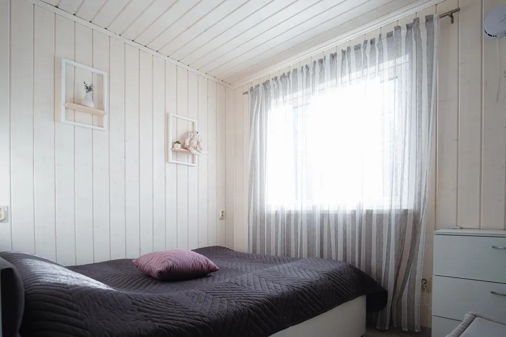 Коттедж Дом Barn house в хвойном лесу — Половина