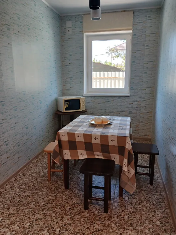 Жильё для большой семьи недалеко от моря