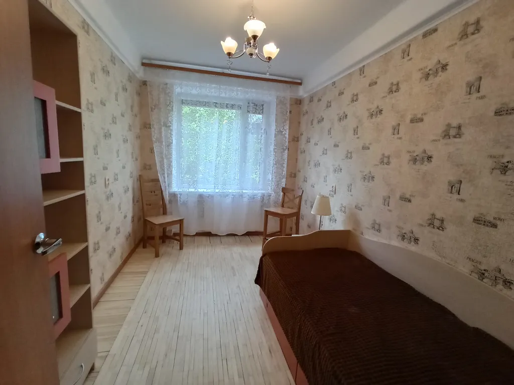 Трехкомнатная квартира у метро Проспект Просвещения
