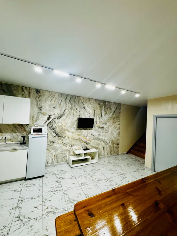 Дом с теплым бассейном и баней на дровах