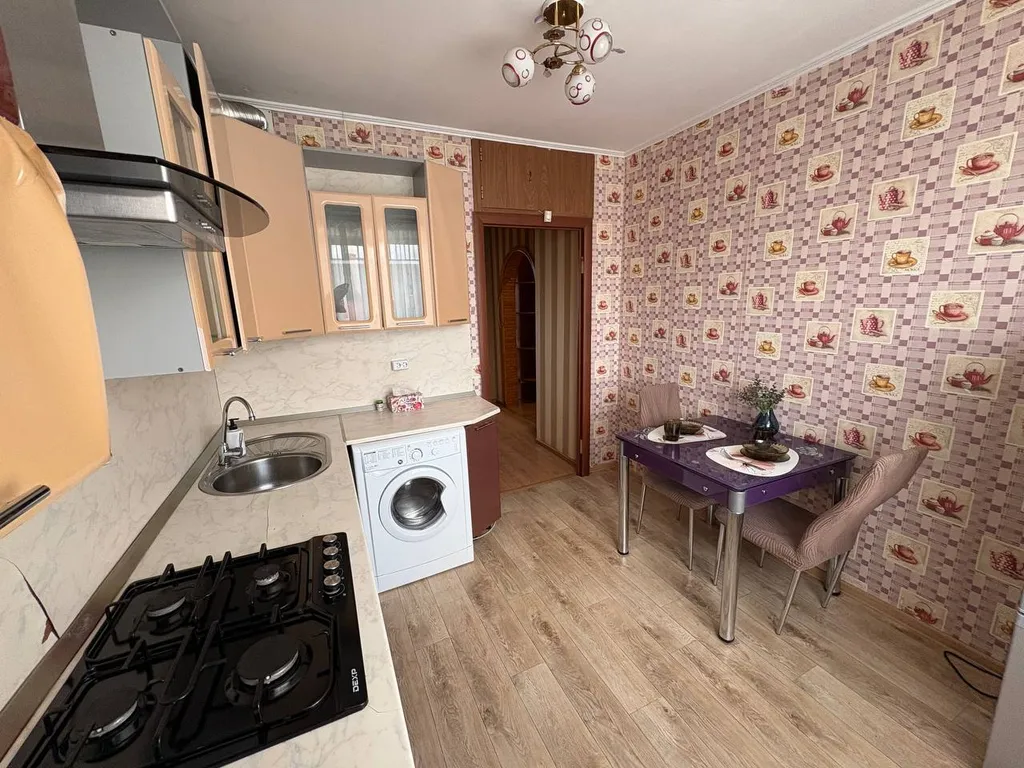 День Ночь - вблизи с Академией здоровья и диагностическим центром